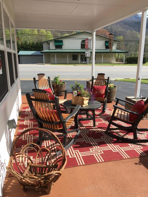 Cardinal Inn Maggie Valley Εξωτερικό φωτογραφία