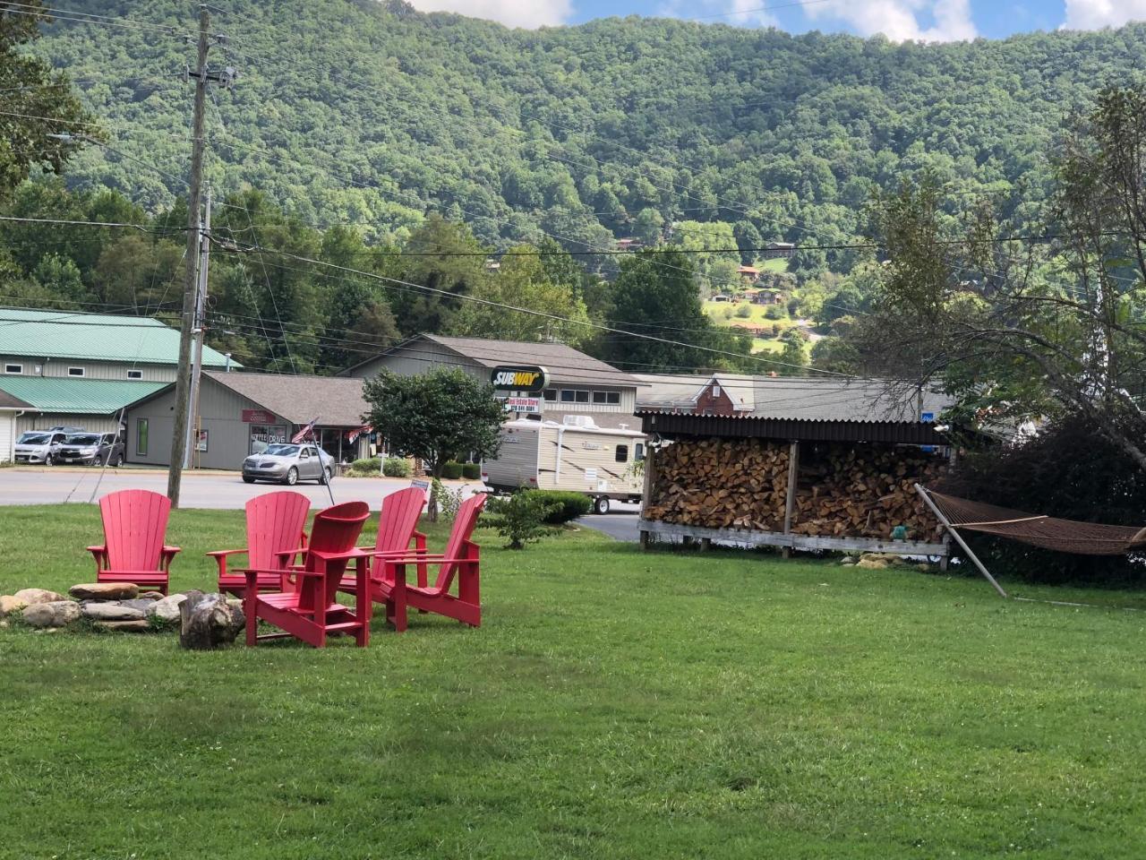 Cardinal Inn Maggie Valley Εξωτερικό φωτογραφία